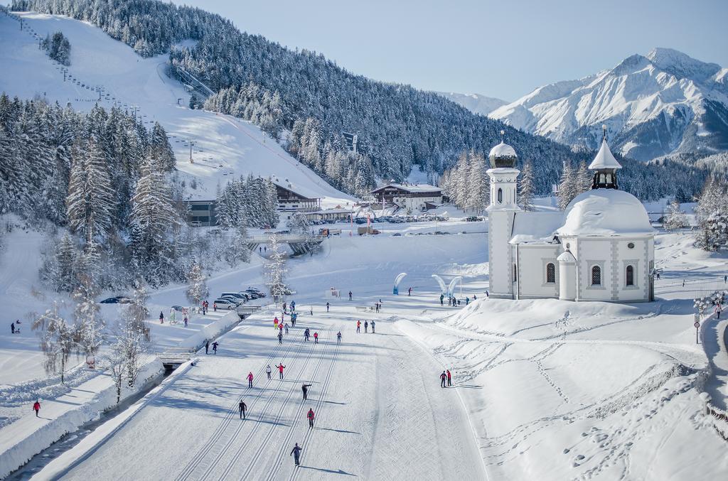 Family Friendly Chalet - Central With Beautiful Mountain Views
